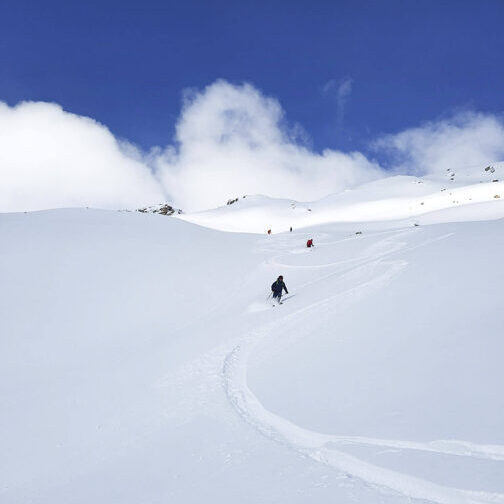 Skitourenabfahrt in Bivio Juliergebiet